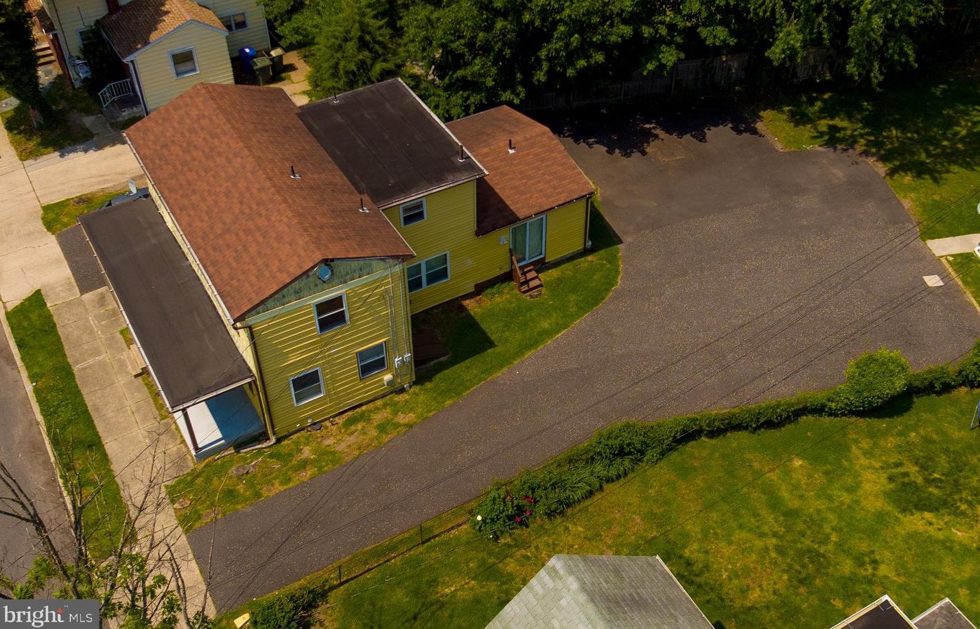 48 State St, Aura NJ  08028-1926 exterior