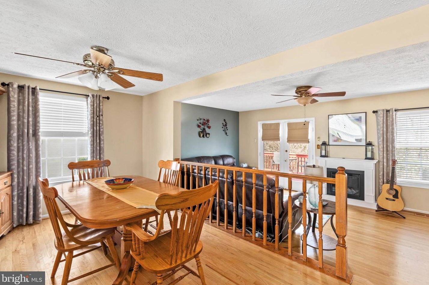 57 Stoneshire Dr, Aura NJ  08028-2933 exterior