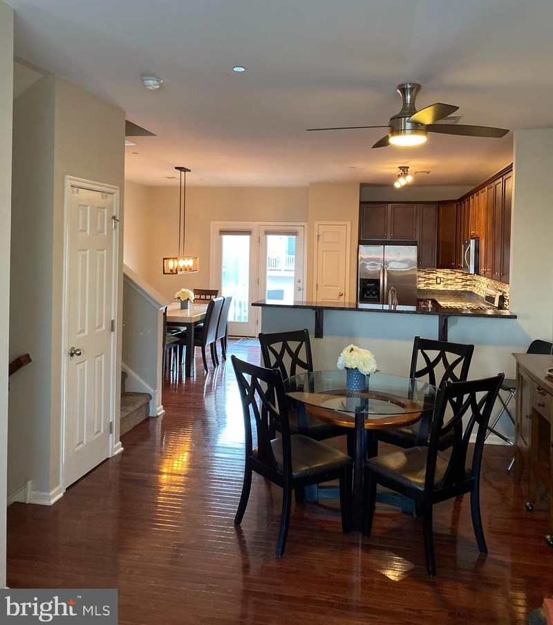 462 Palace Dr, Aura NJ  08028-3445 exterior