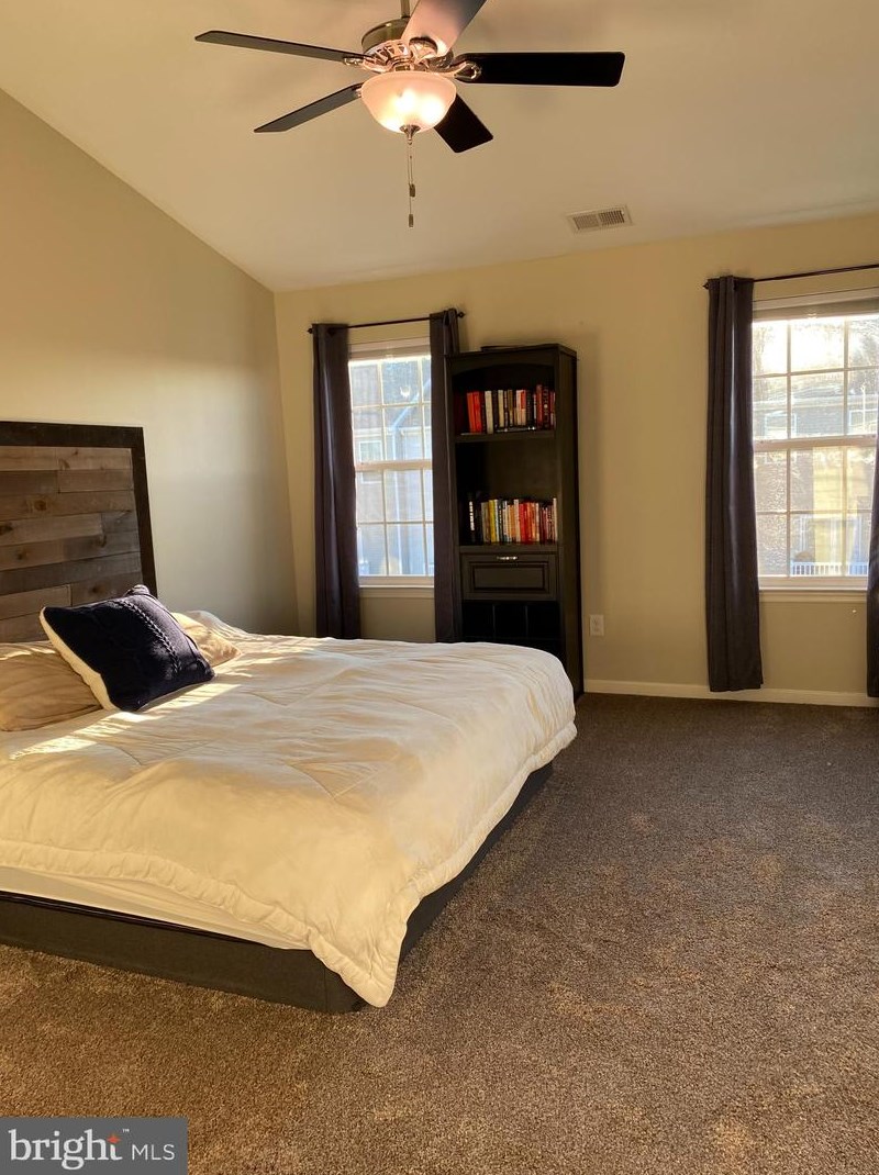 462 Palace Dr, Aura NJ  08028-3445 exterior