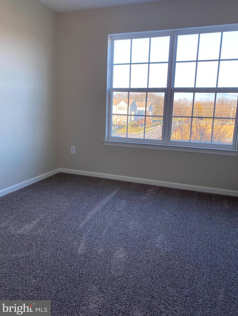 462 Palace Dr, Aura NJ  08028-3445 exterior