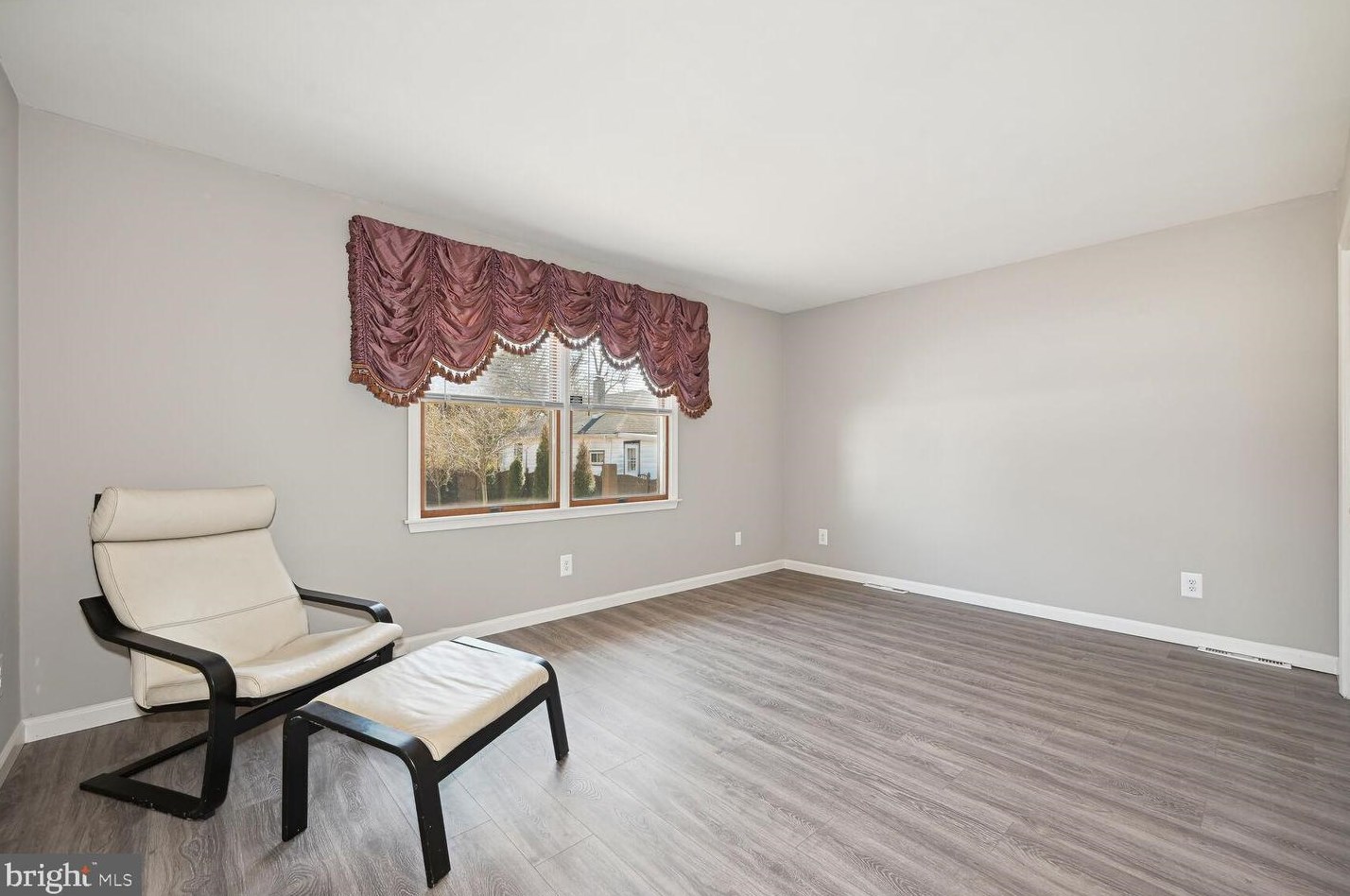 212 Truman Ave, Aura NJ  08028-3373 exterior