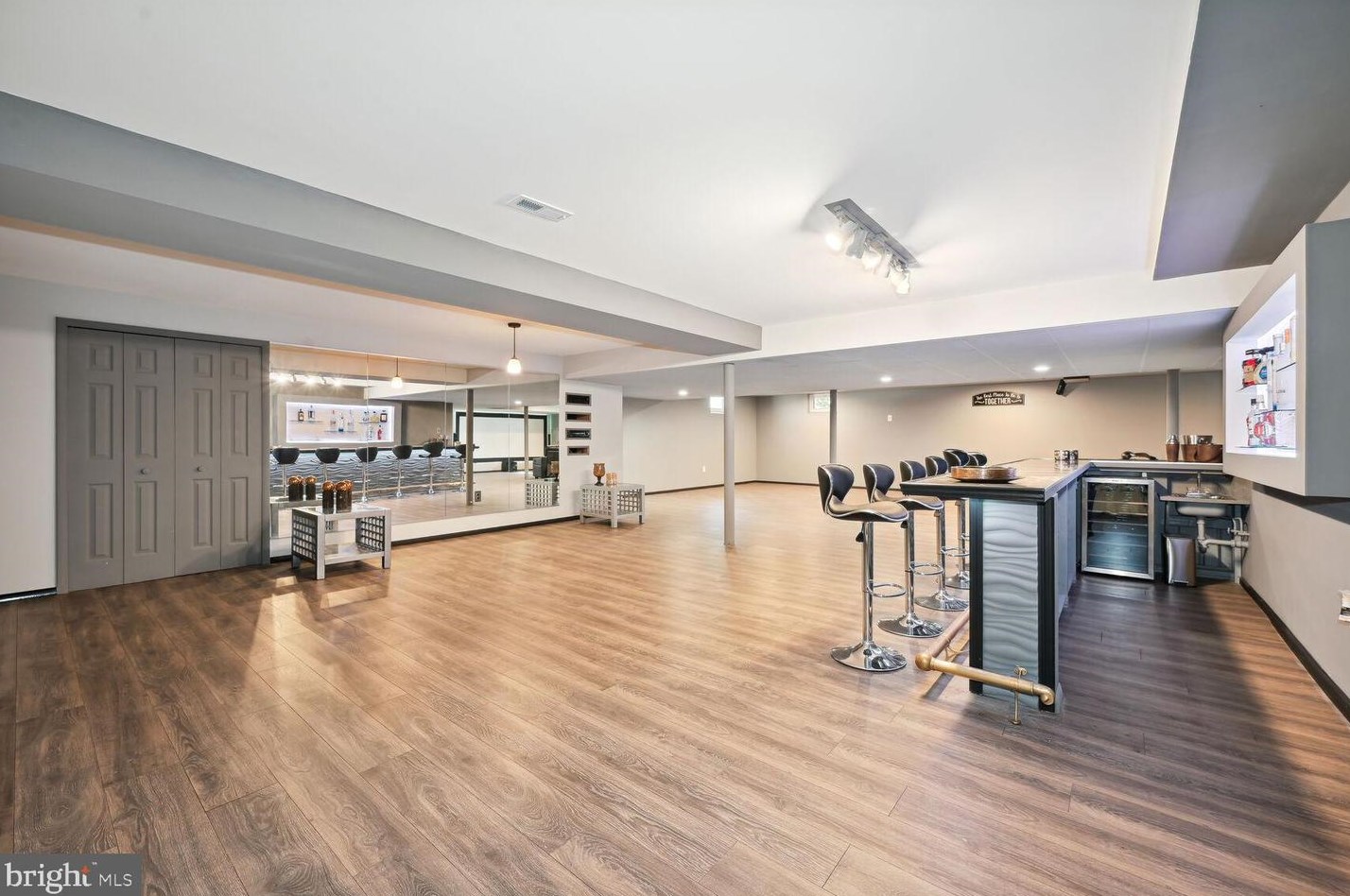 212 Truman Ave, Aura NJ  08028-3373 exterior