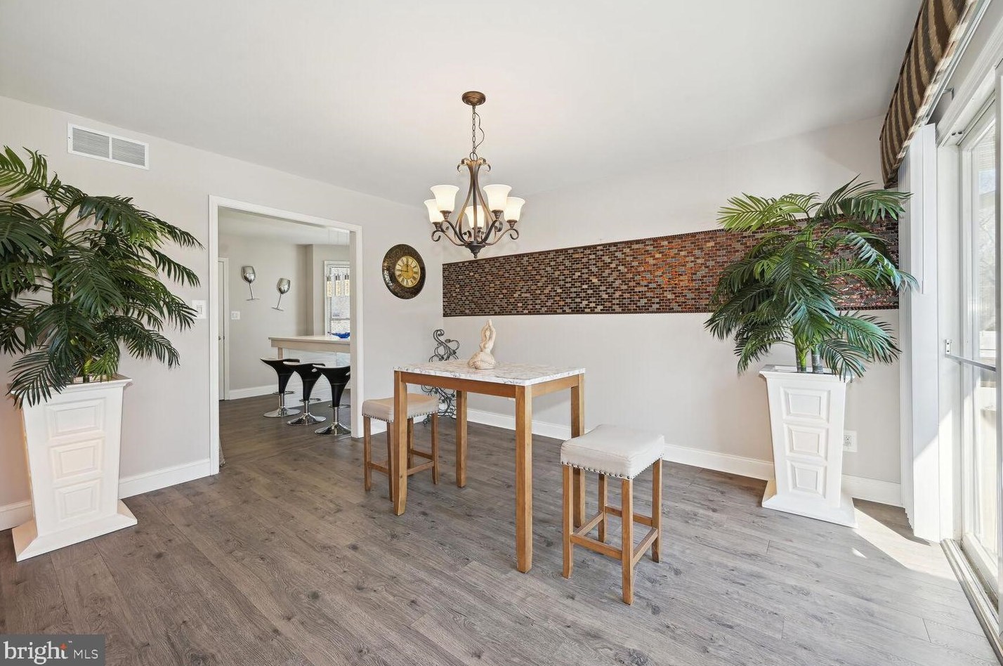 212 Truman Ave, Aura NJ  08028-3373 exterior