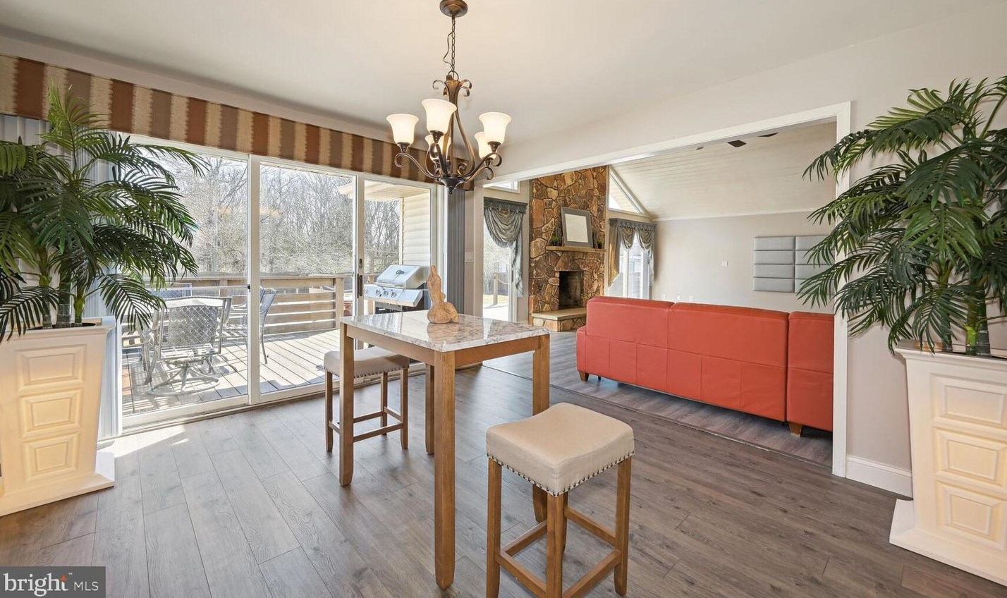 212 Truman Ave, Aura NJ  08028-3373 exterior