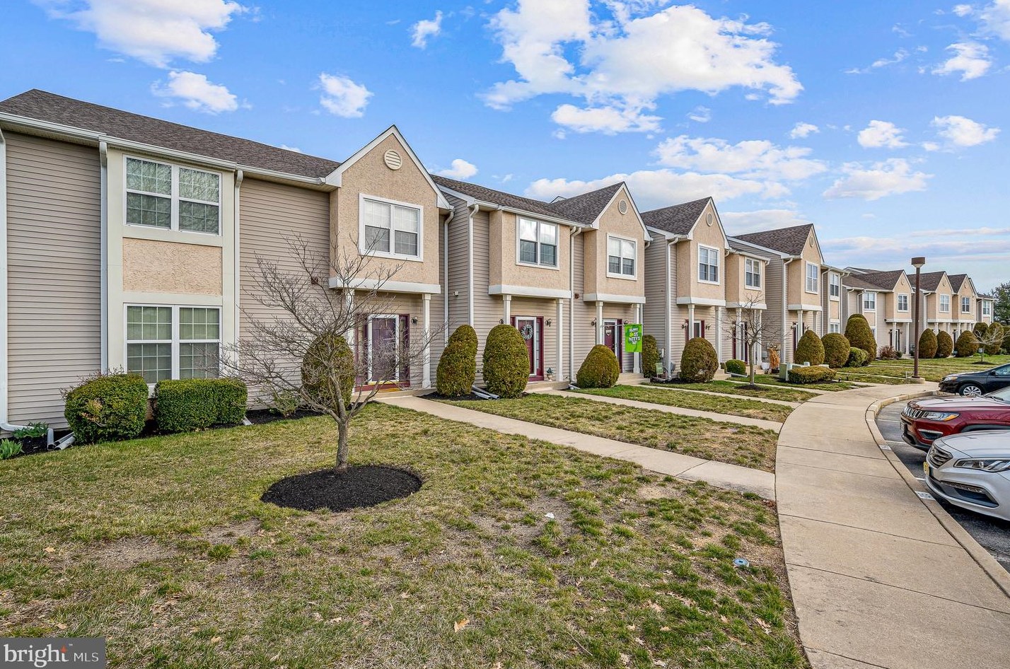 23 Winterberry Ct, Aura NJ  08028-2802 exterior