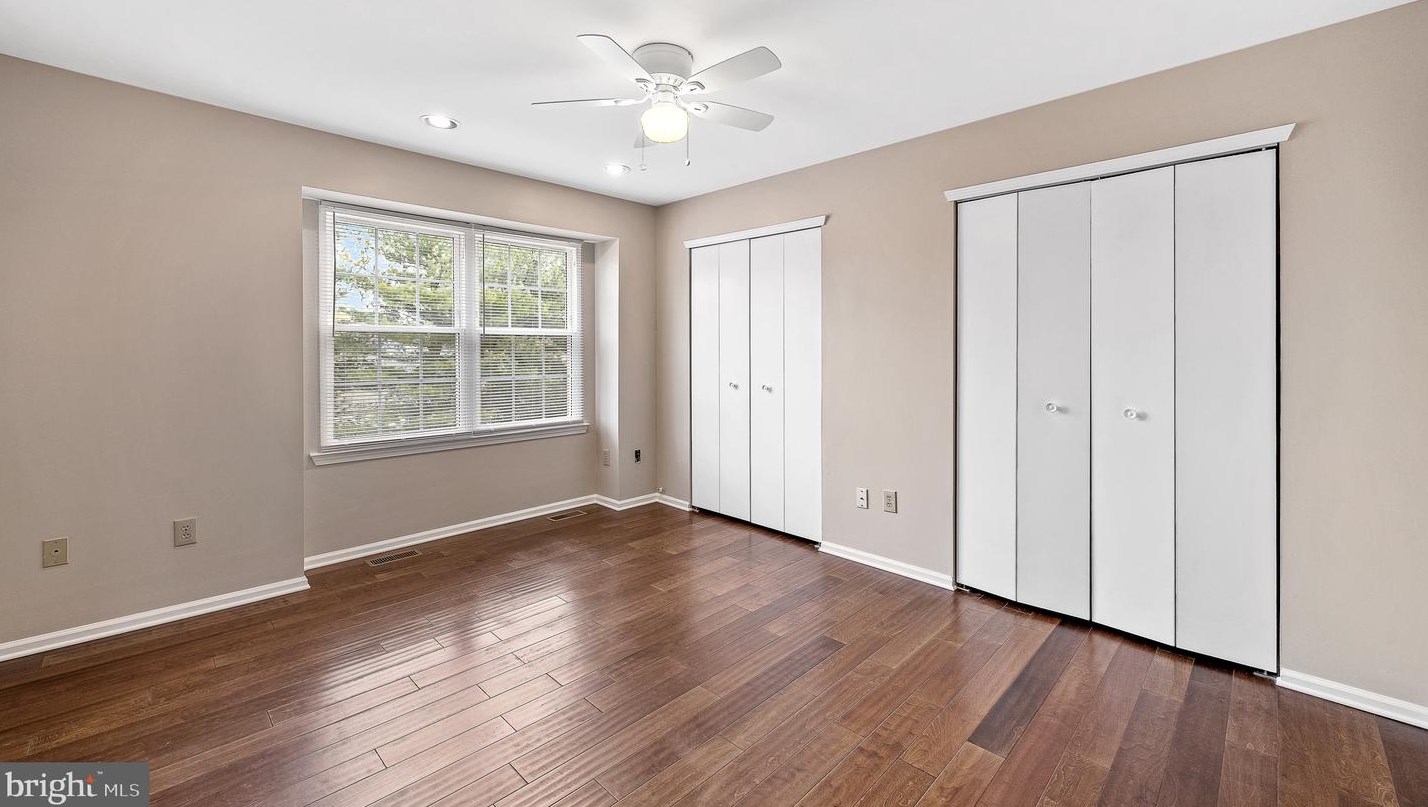 23 Winterberry Ct, Aura NJ  08028-2802 exterior