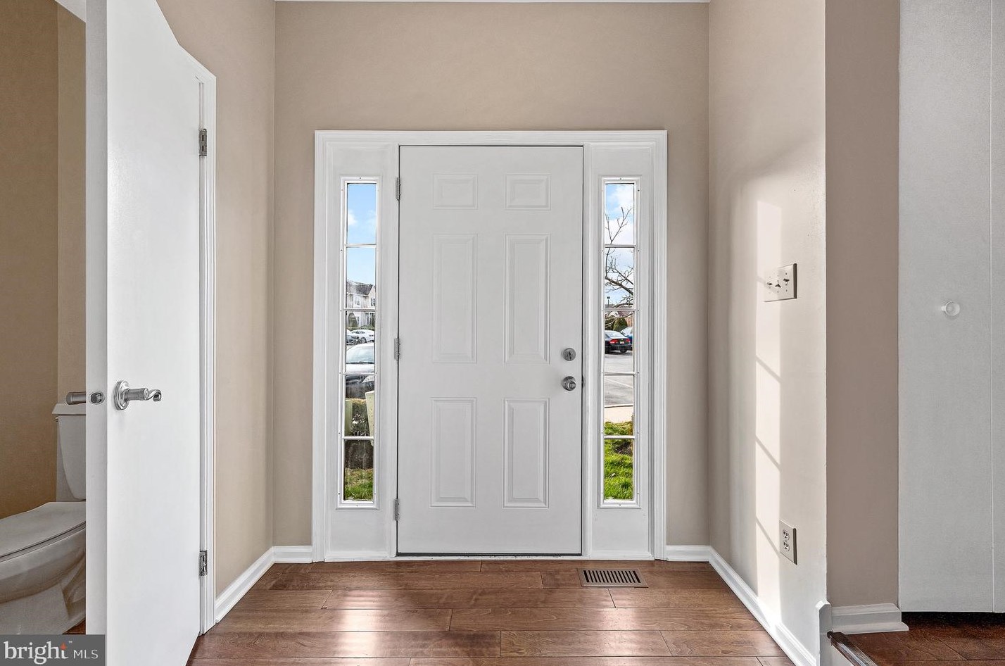 23 Winterberry Ct, Aura NJ  08028-2802 exterior