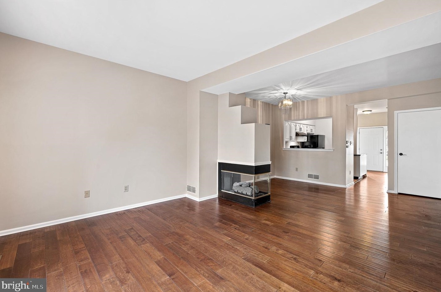 23 Winterberry Ct, Aura NJ  08028-2802 exterior