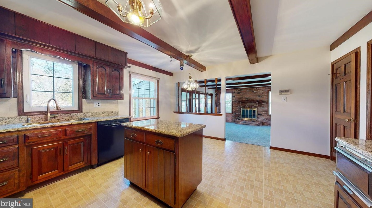 604 Pitman Ave, Pitman NJ  08071-1722 exterior