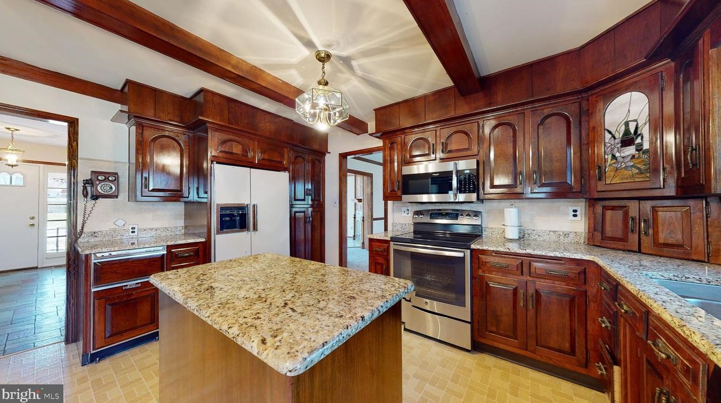 604 Pitman Ave, Pitman NJ  08071-1722 exterior
