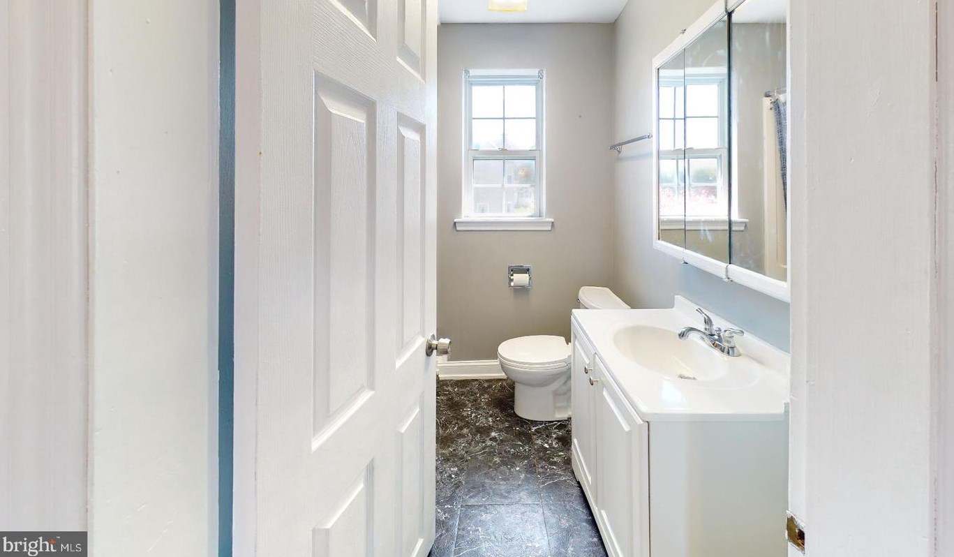 14 Brentwood Ave, Pitman NJ  08071-1205 exterior