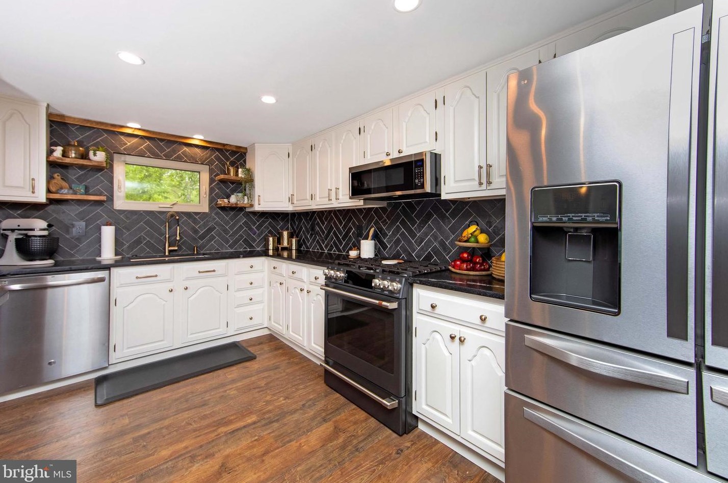 321 Madison Ave, Pitman NJ  08071-2327 exterior