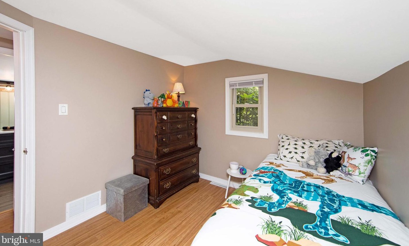 321 Madison Ave, Pitman NJ  08071-2327 exterior