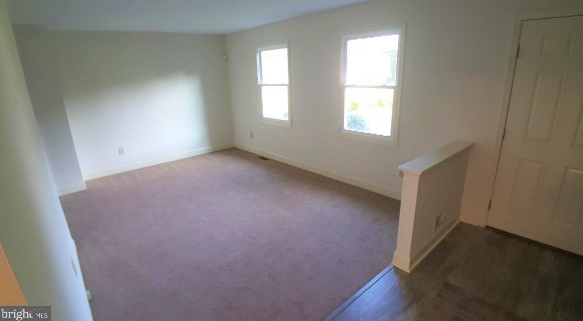 403 Franklin Rd, Aura NJ  08028-1527 exterior