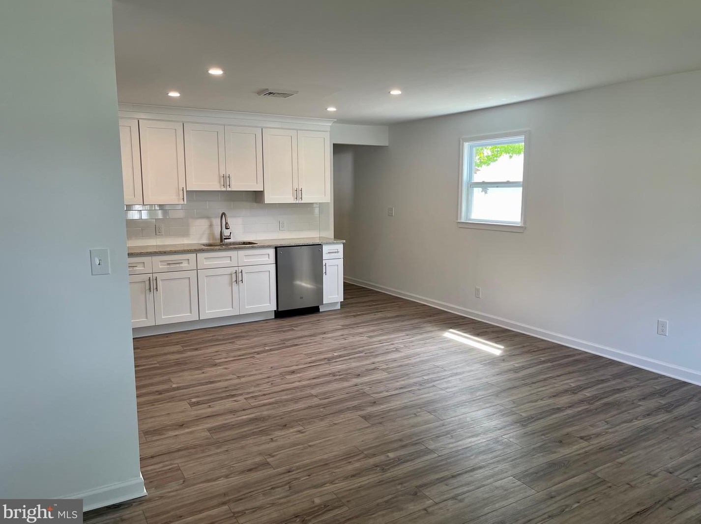 124 Hannold Blvd, West Deptford NJ  08096-1815 exterior