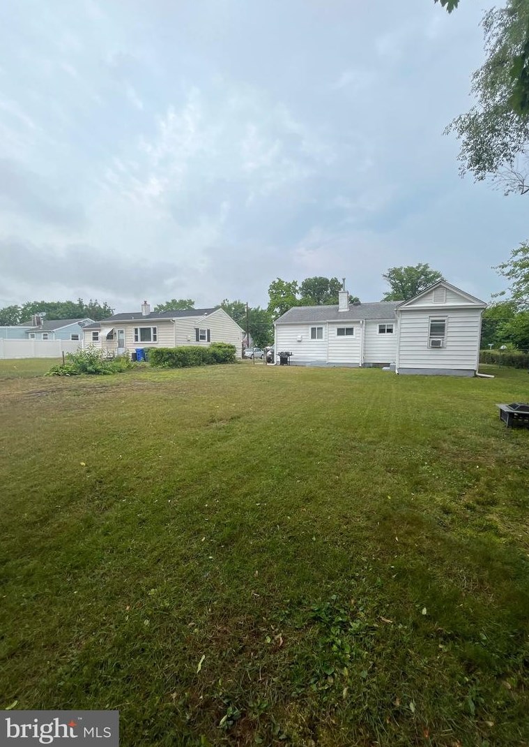 105 Wright Ave, Aura NJ  08028-2039 exterior