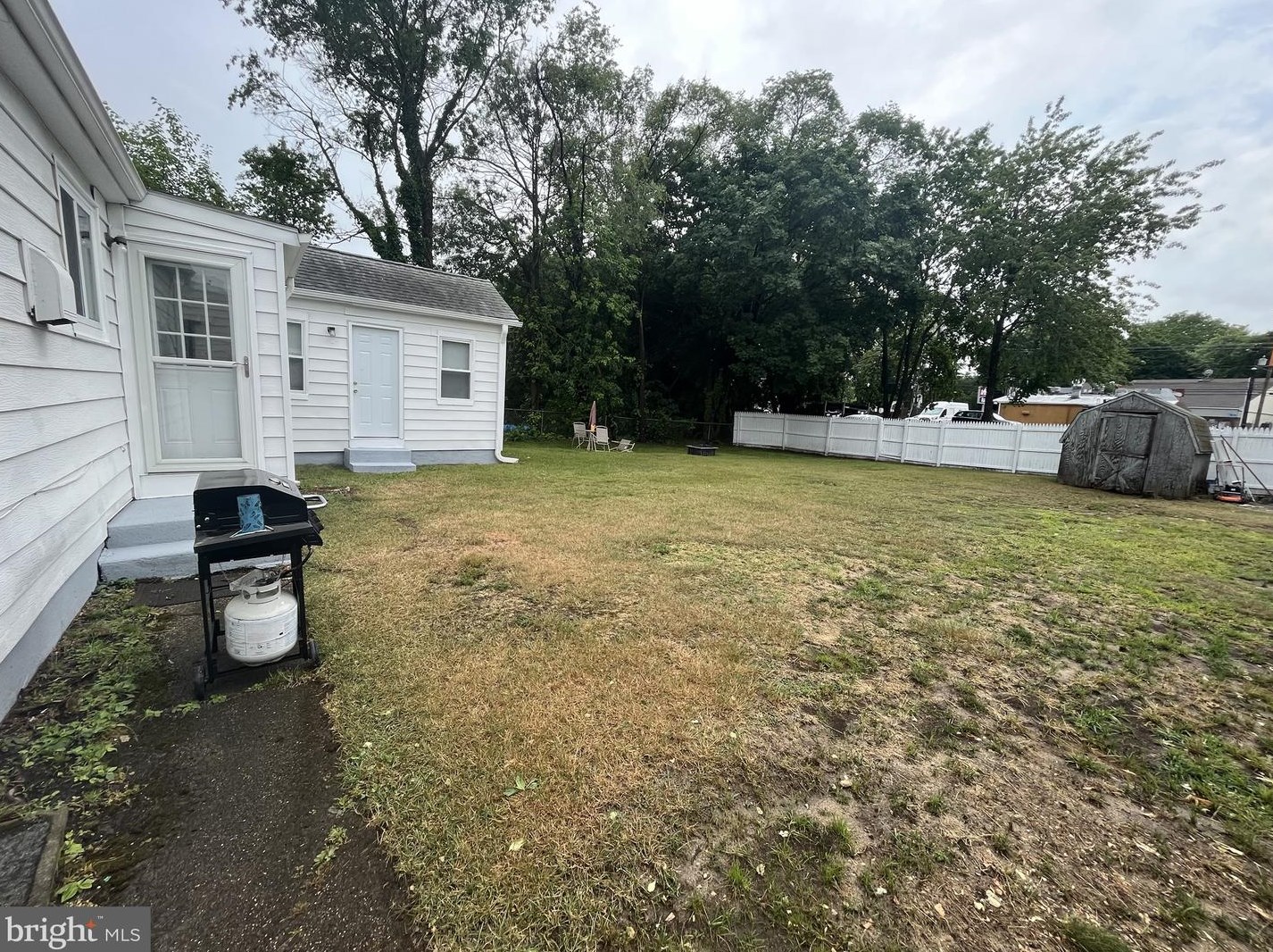 105 Wright Ave, Aura NJ  08028-2039 exterior