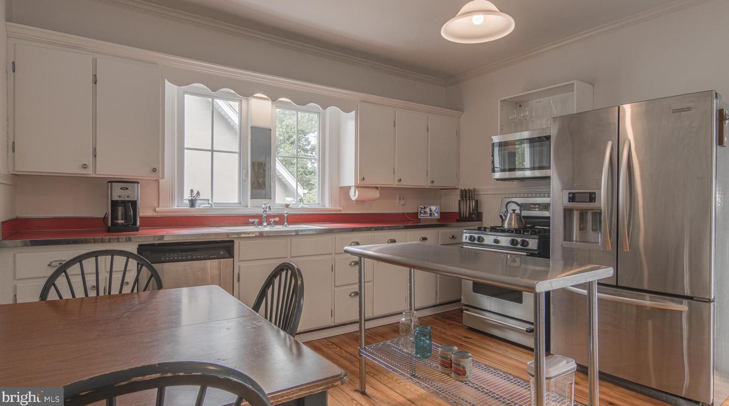 219 Crafton Ave, Pitman NJ  08071-1601 exterior