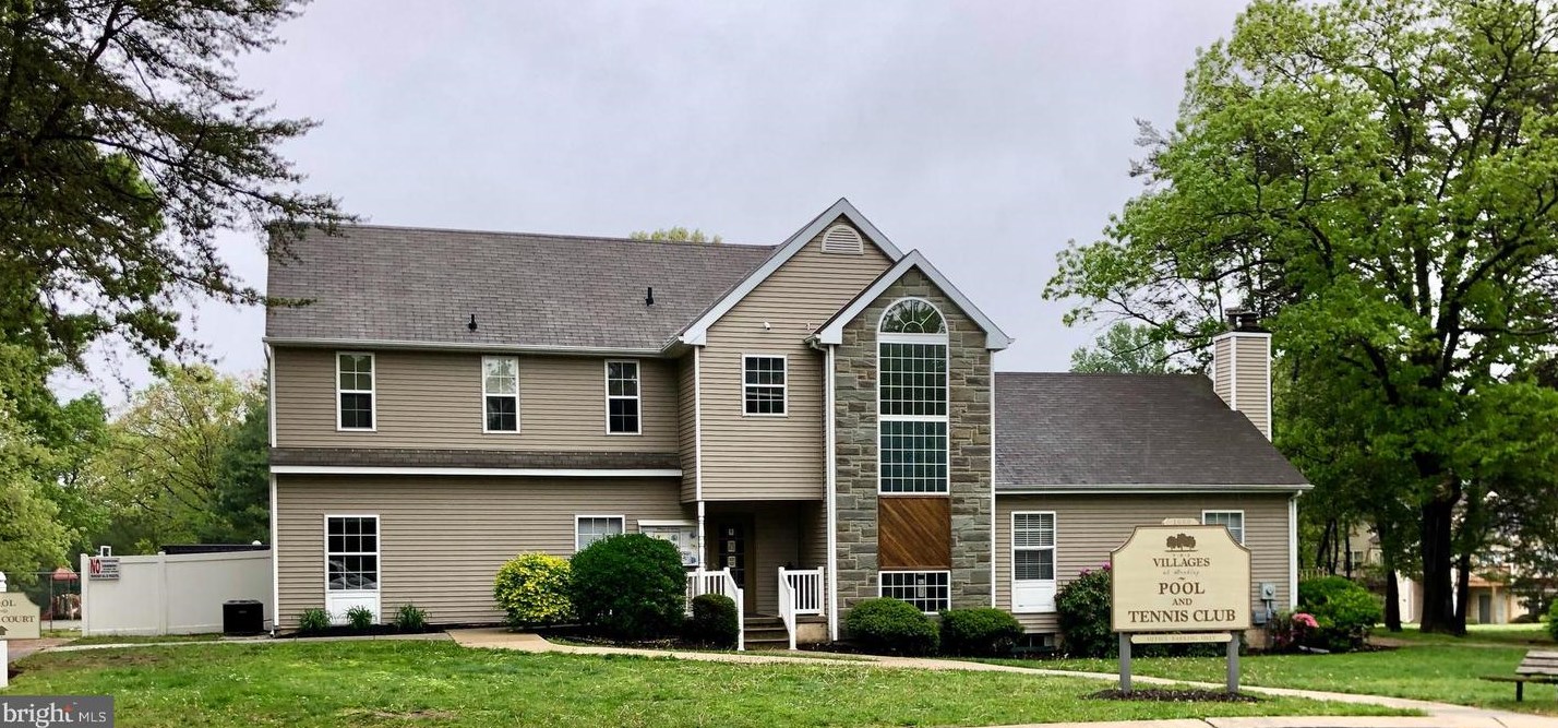 1017 Tristram Cir, West Deptford, NJ 08051