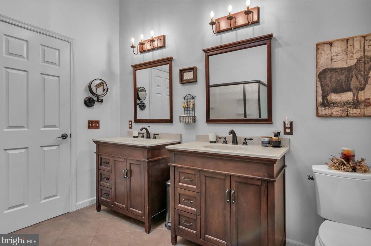 17 Cypress Ct, Aura NJ 08028-2857 exterior