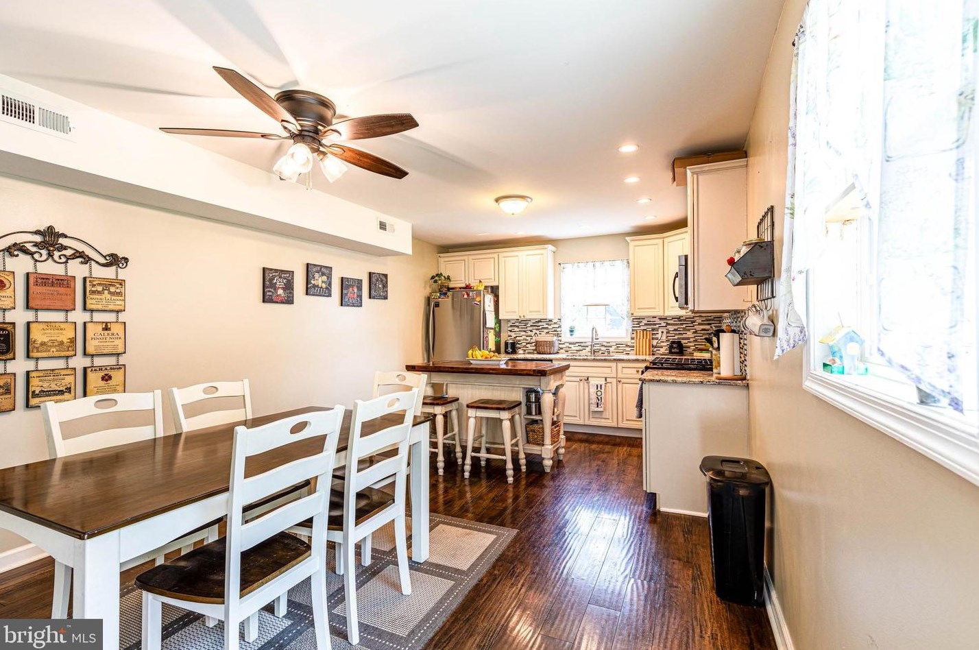 104 Stanger Ave, Aura NJ 08028-3400 exterior