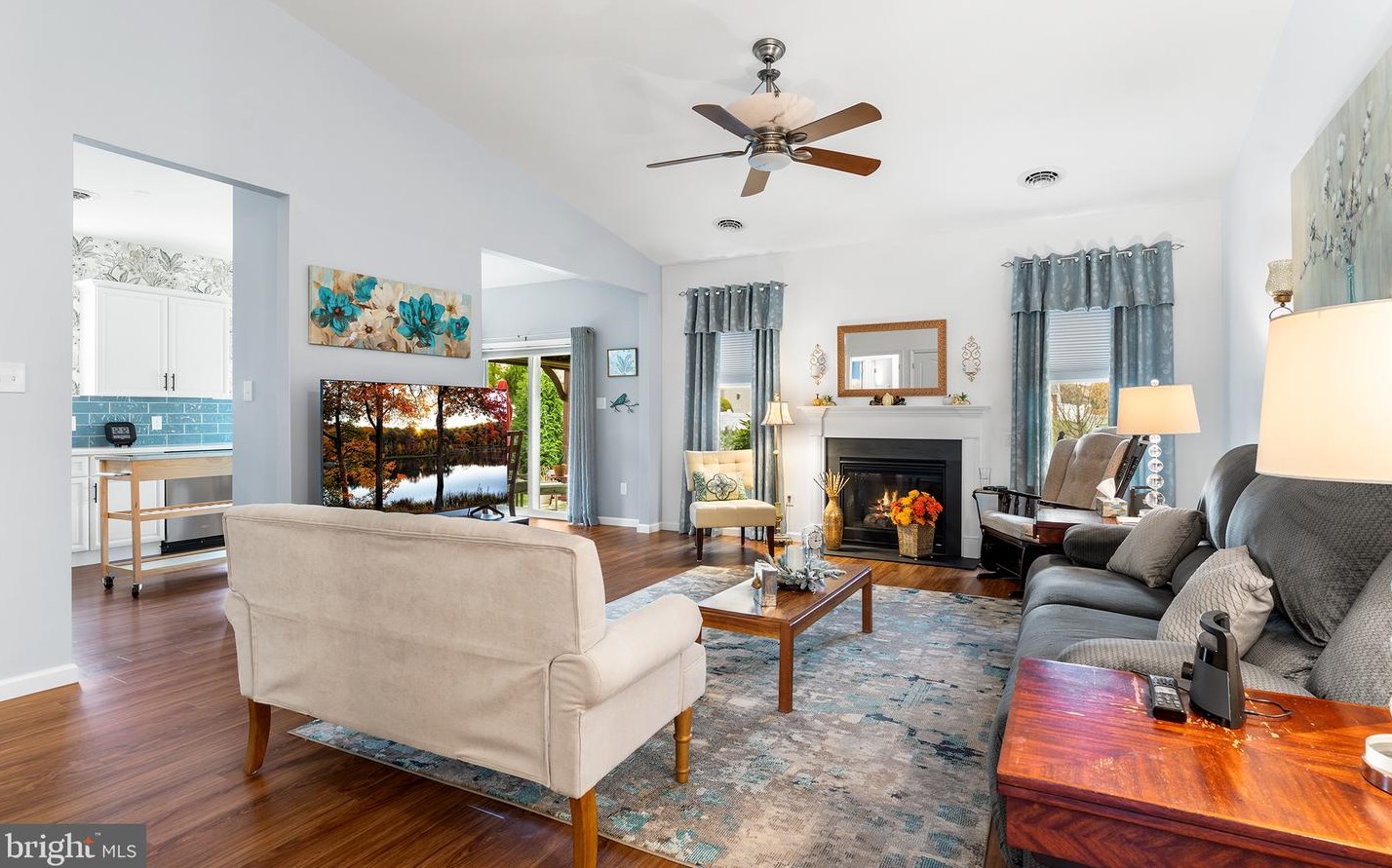 479 Fish Pond Rd, Aura NJ  08028-3259 exterior