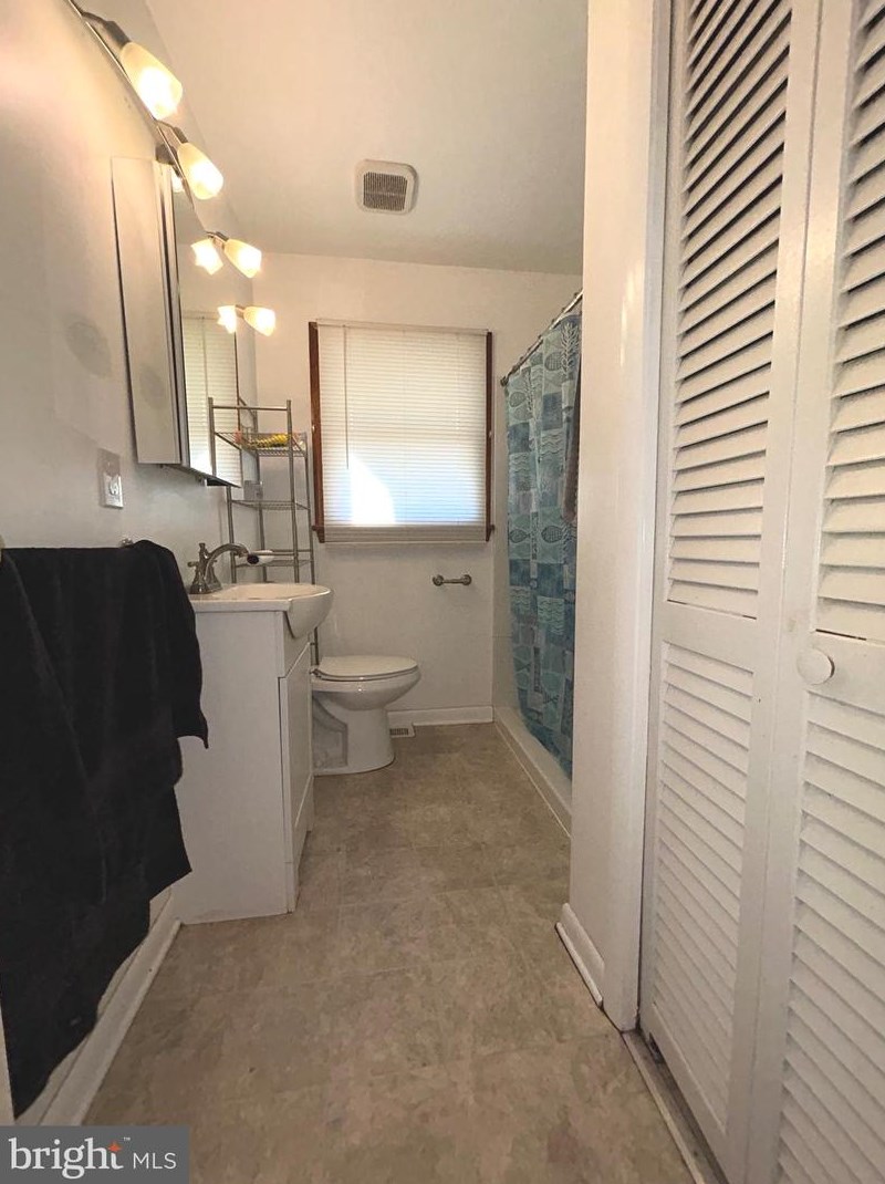 109 Harvard Ave, West Deptford NJ  08093-1810 exterior