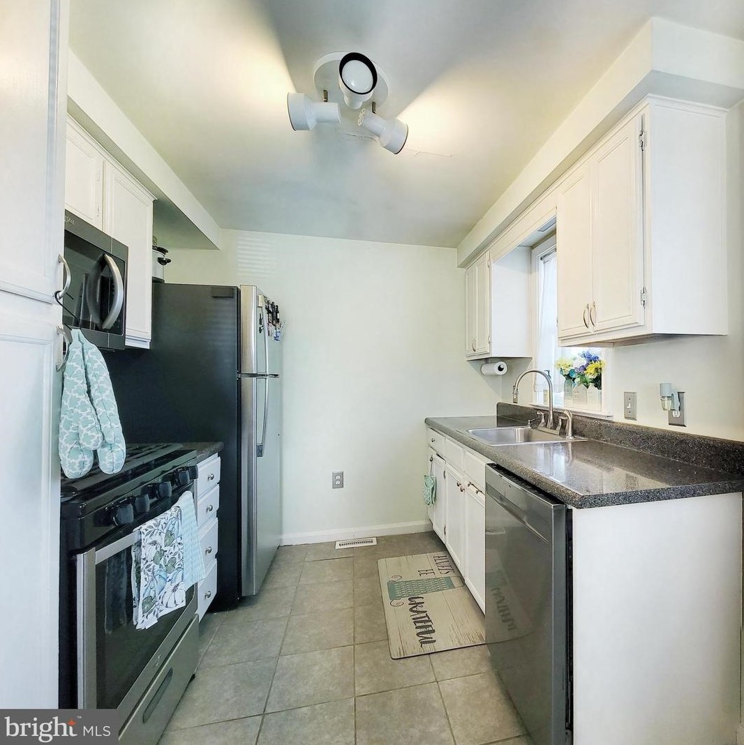 123 Buck St, West Deptford NJ  08066-1312 exterior