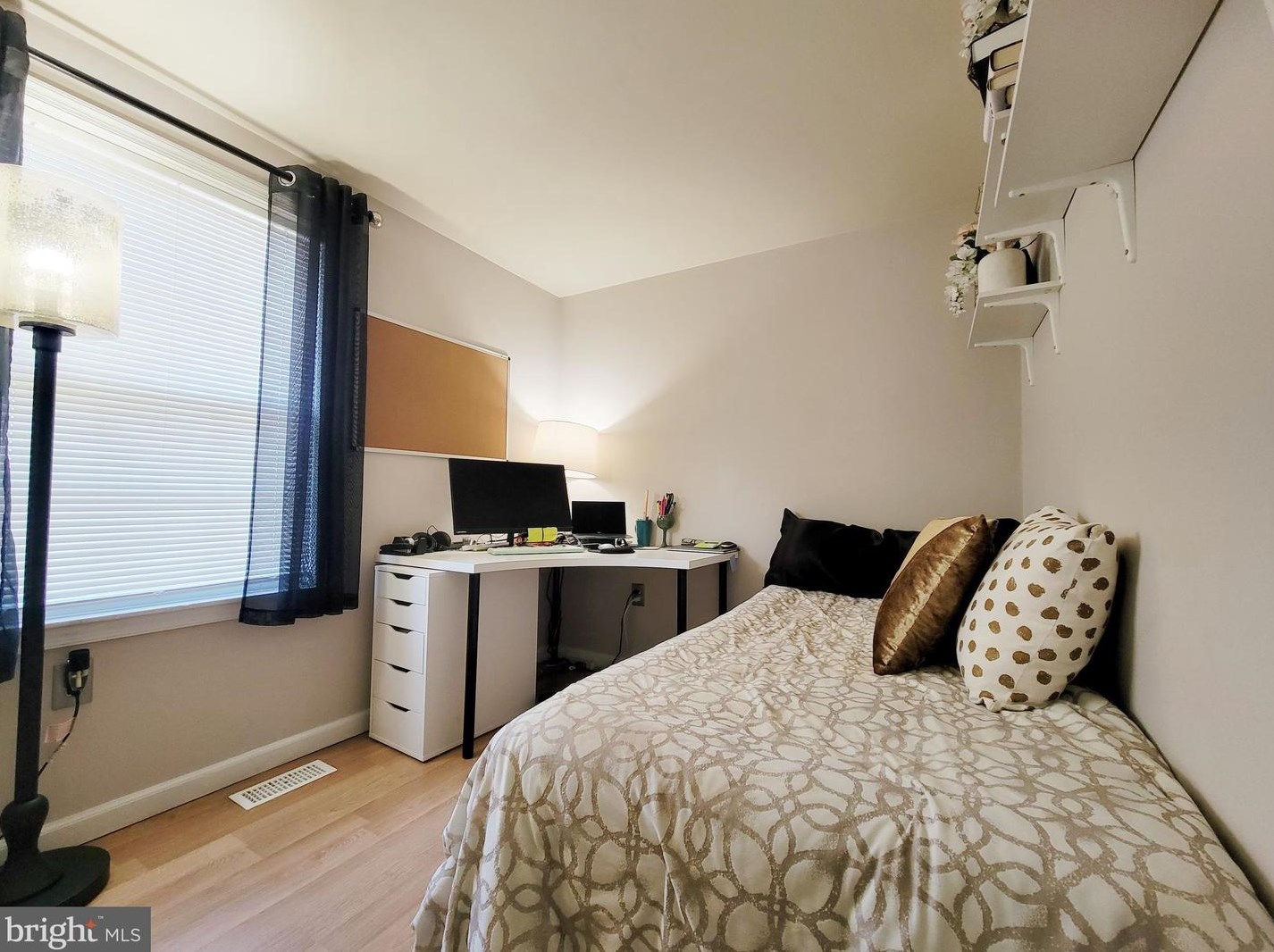 123 Buck St, West Deptford NJ  08066-1312 exterior