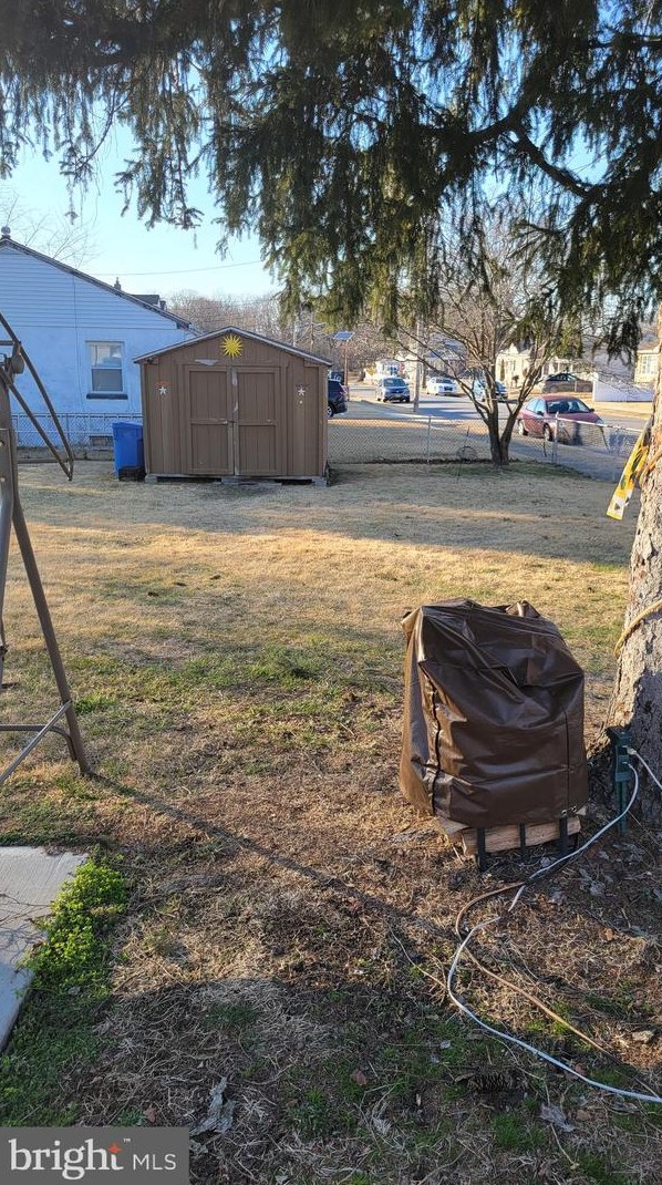 205 Lincoln Ave, West Deptford NJ 08066-2214 exterior