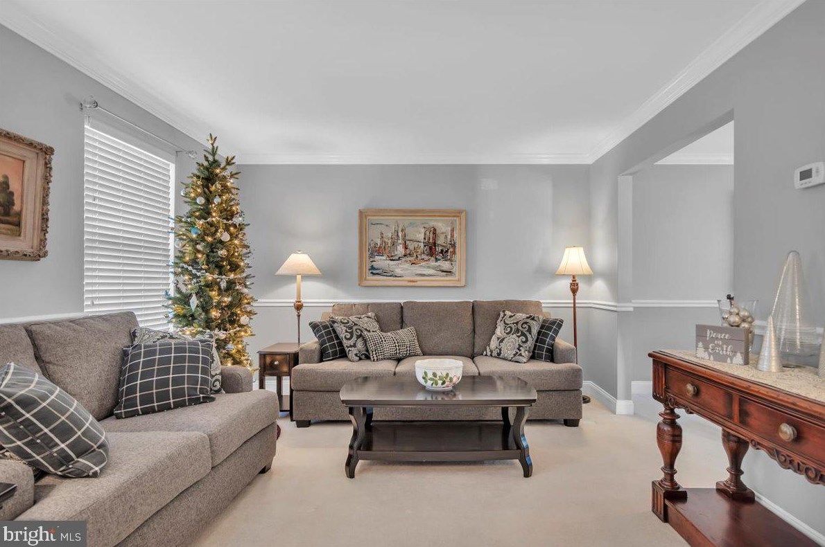 11 Morgan Dr, Clayton NJ  08312-2441 exterior
