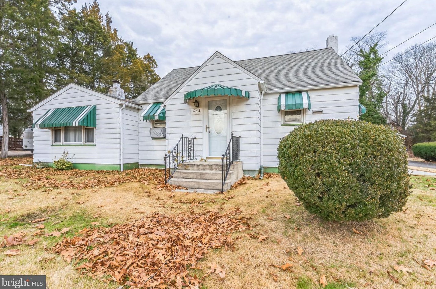 1642 Good Intent Rd, West Deptford NJ  08096-6114 exterior