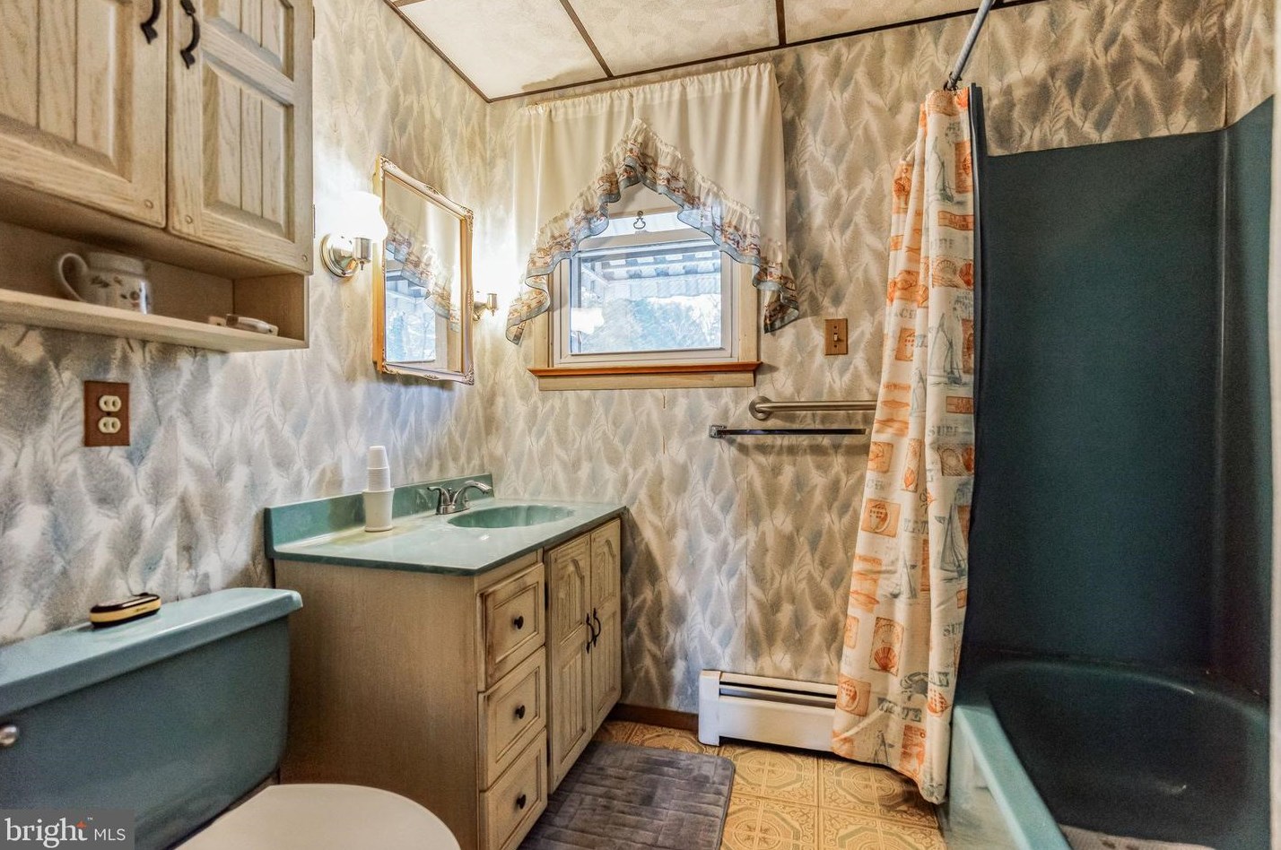 1642 Good Intent Rd, West Deptford NJ  08096-6114 exterior