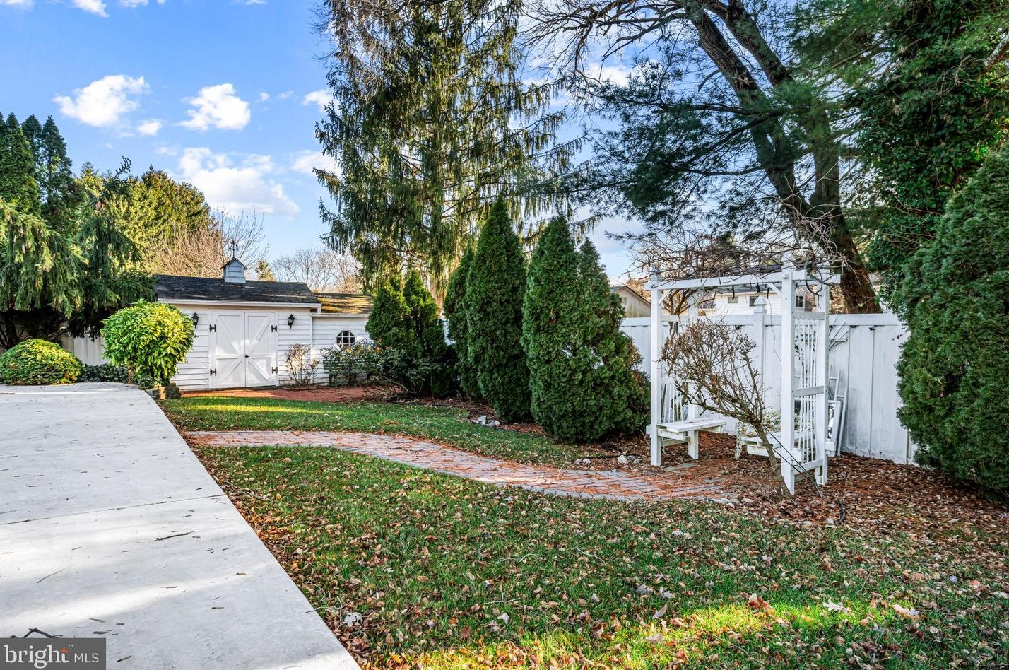 416 University Blvd, Aura NJ  08028-1548 exterior