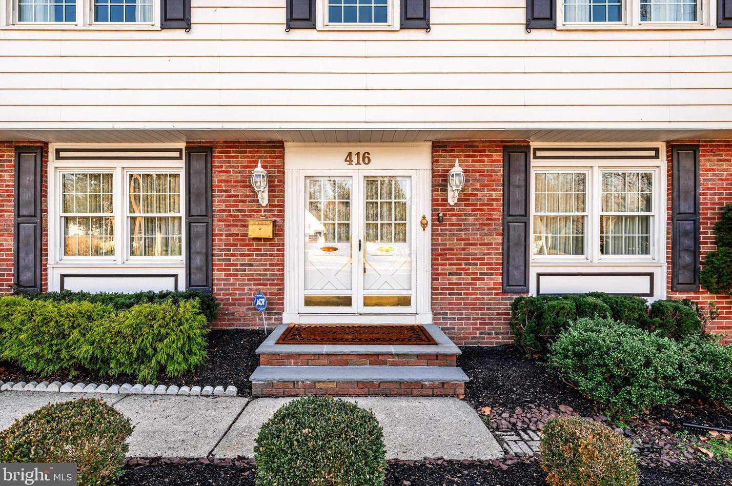416 University Blvd, Aura NJ  08028-1548 exterior