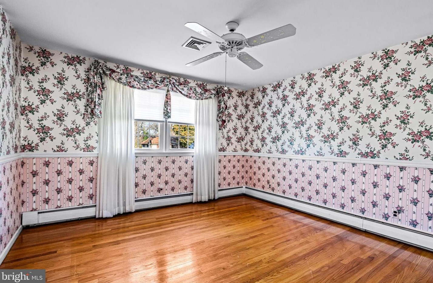 416 University Blvd, Aura NJ  08028-1548 exterior