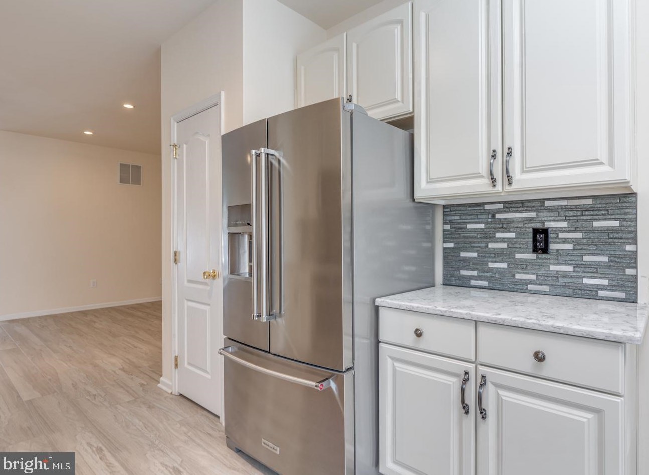 27 June Ann Dr, Clayton NJ  08312-2428 exterior