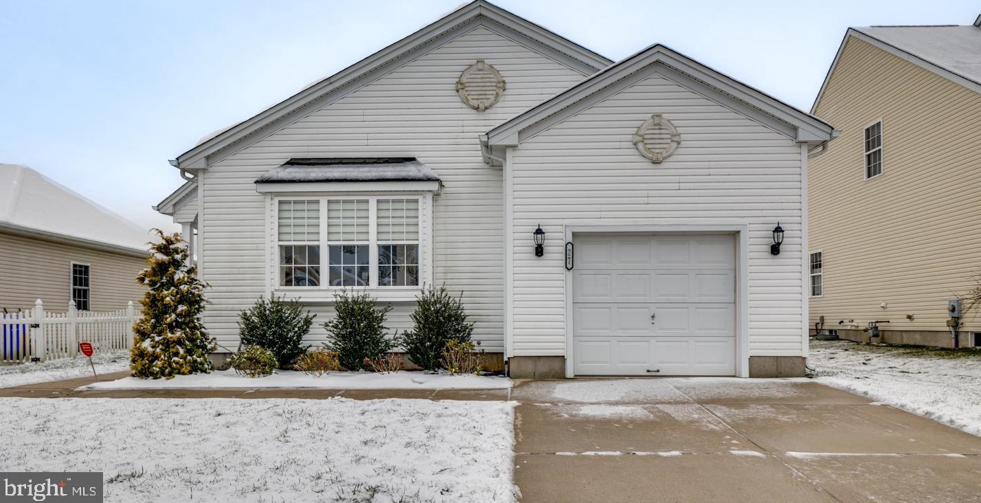 27 June Ann Dr, Clayton NJ  08312-2428 exterior