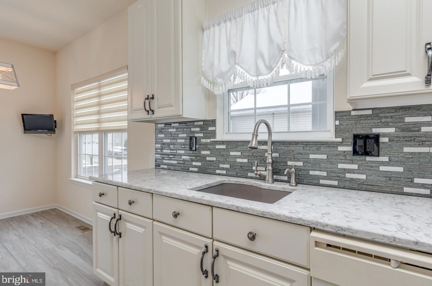 27 June Ann Dr, Clayton NJ  08312-2428 exterior