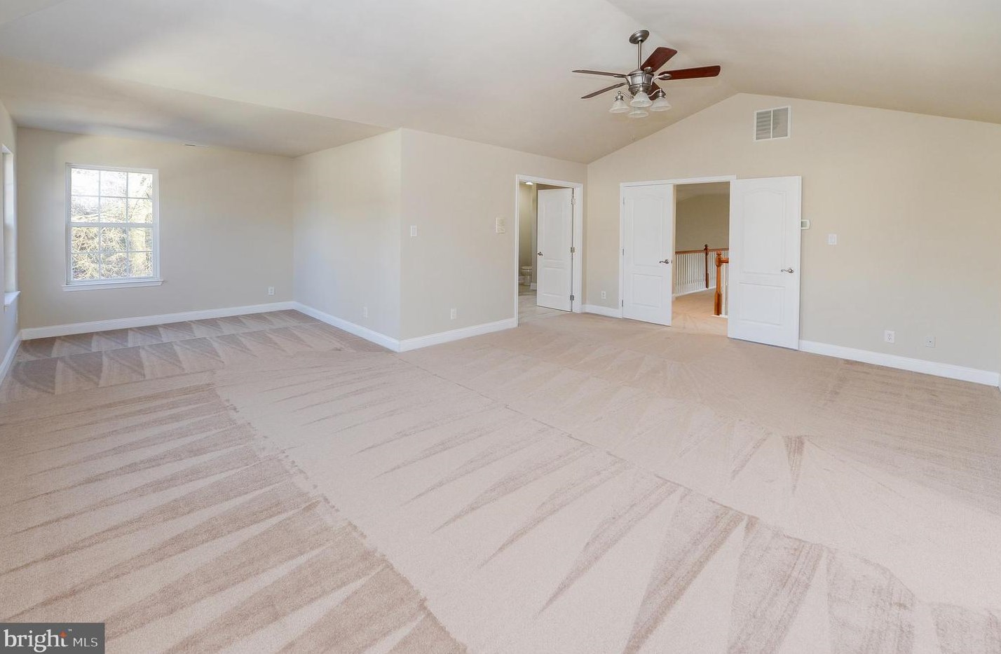 246 Sickle Ln, West Deptford NJ  08096-3746 exterior