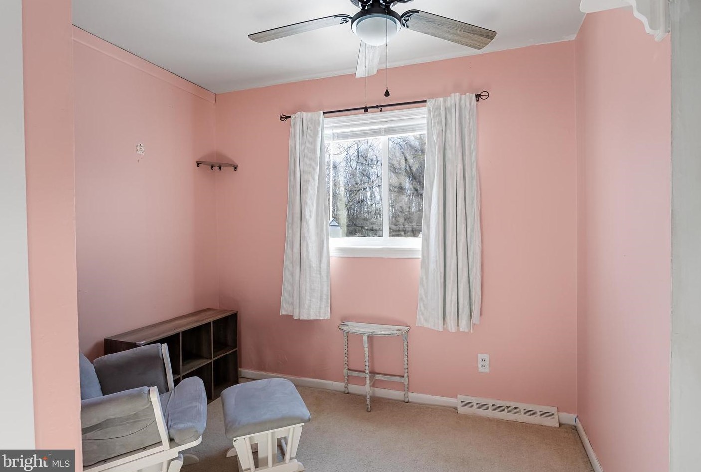 380 Montgomery Dr, West Deptford NJ  08051-1216 exterior