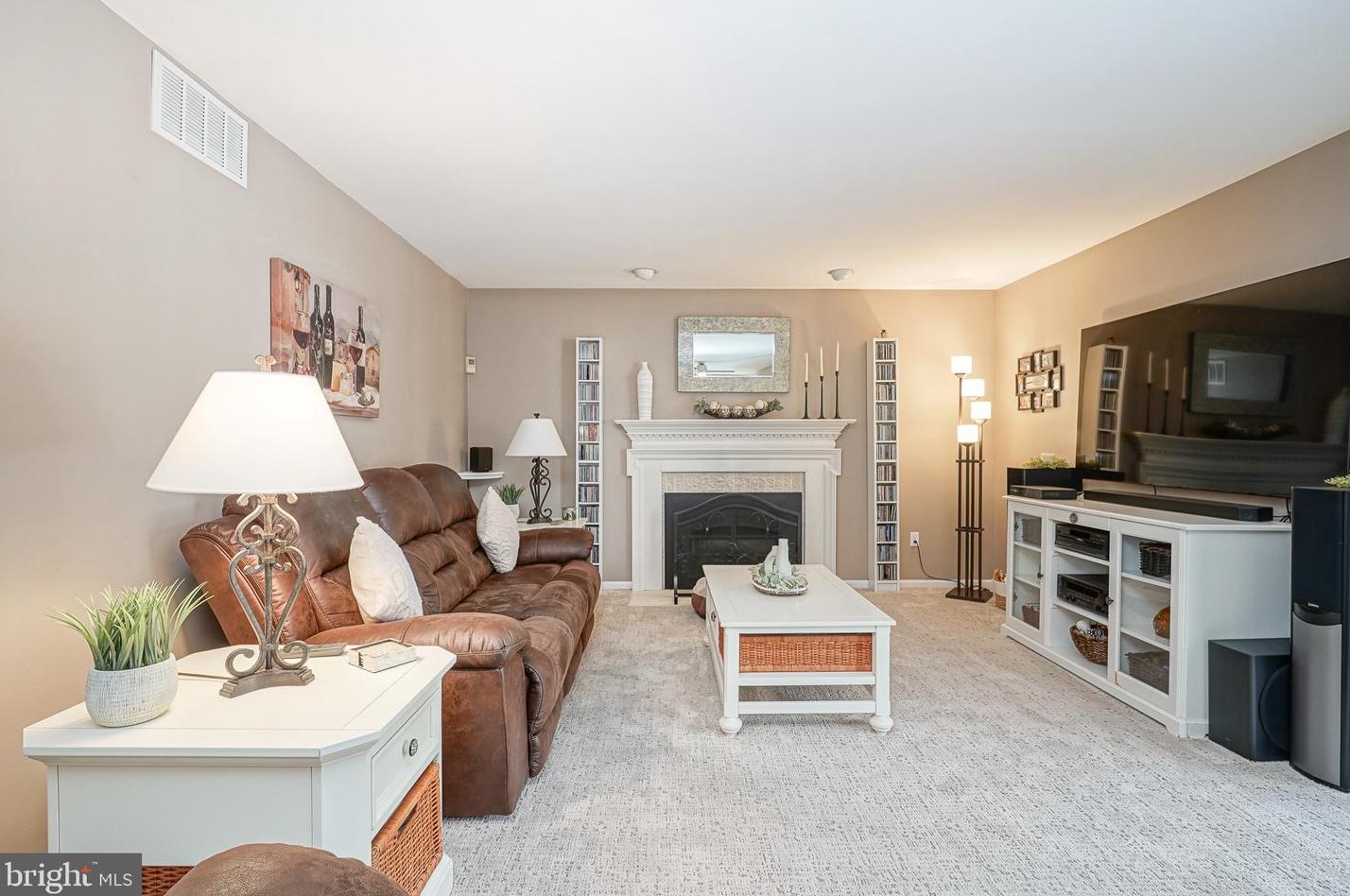 31 Dogwood Ave, Aura NJ  08028-2819 exterior