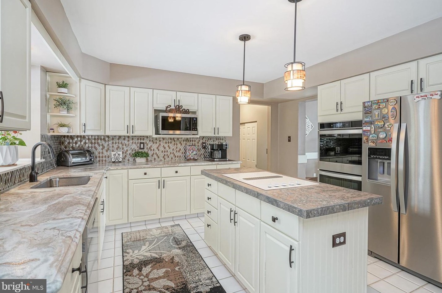 31 Dogwood Ave, Aura NJ  08028-2819 exterior