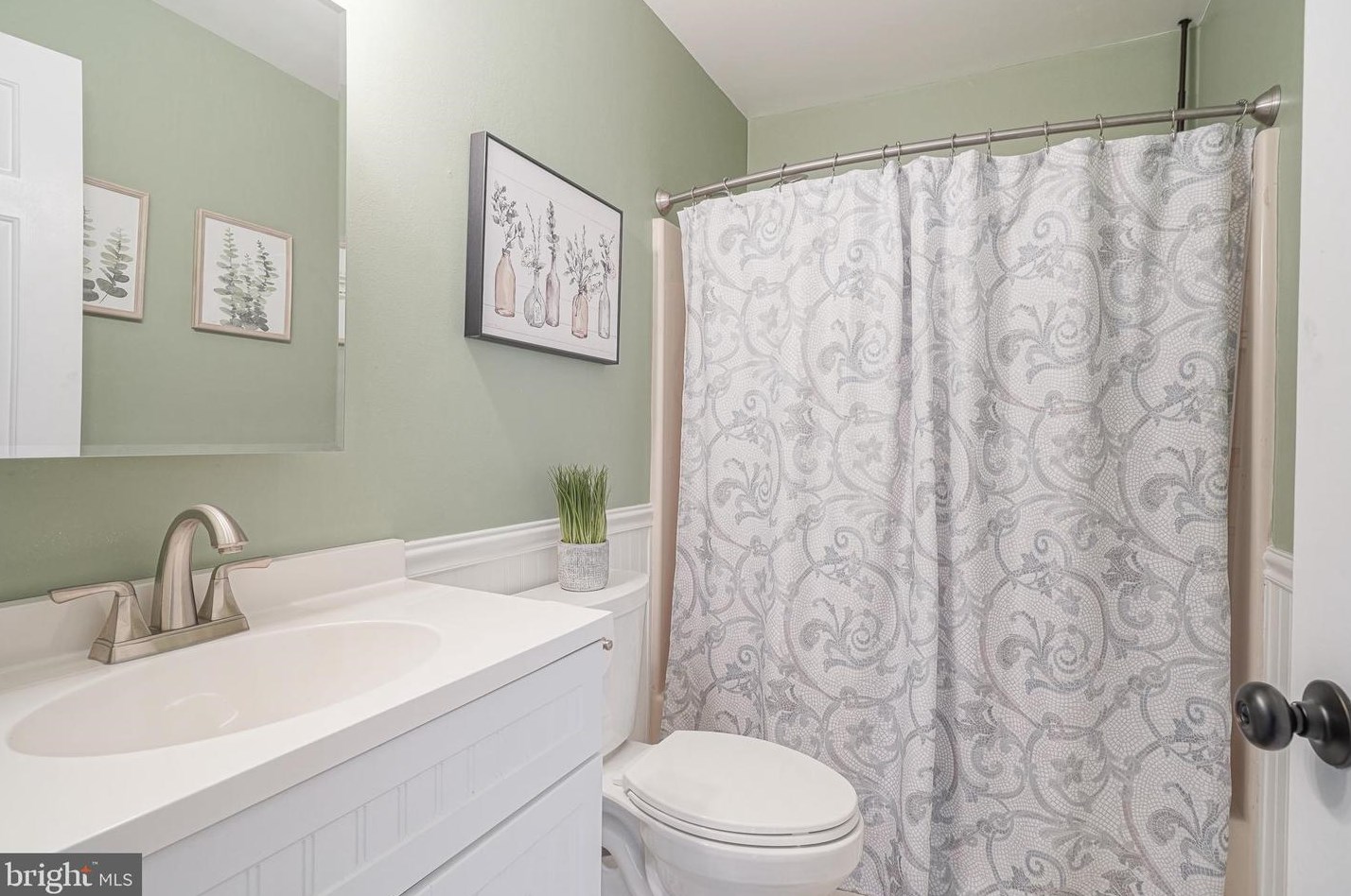 31 Dogwood Ave, Aura NJ  08028-2819 exterior