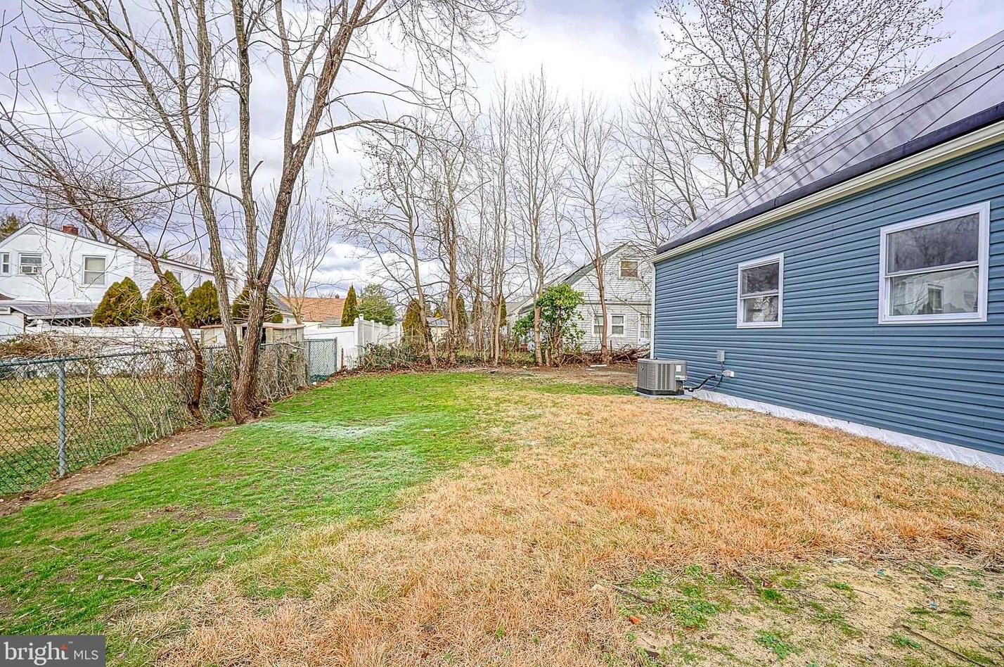 515 Morgan Ave, West Deptford NJ  08096-2819 exterior