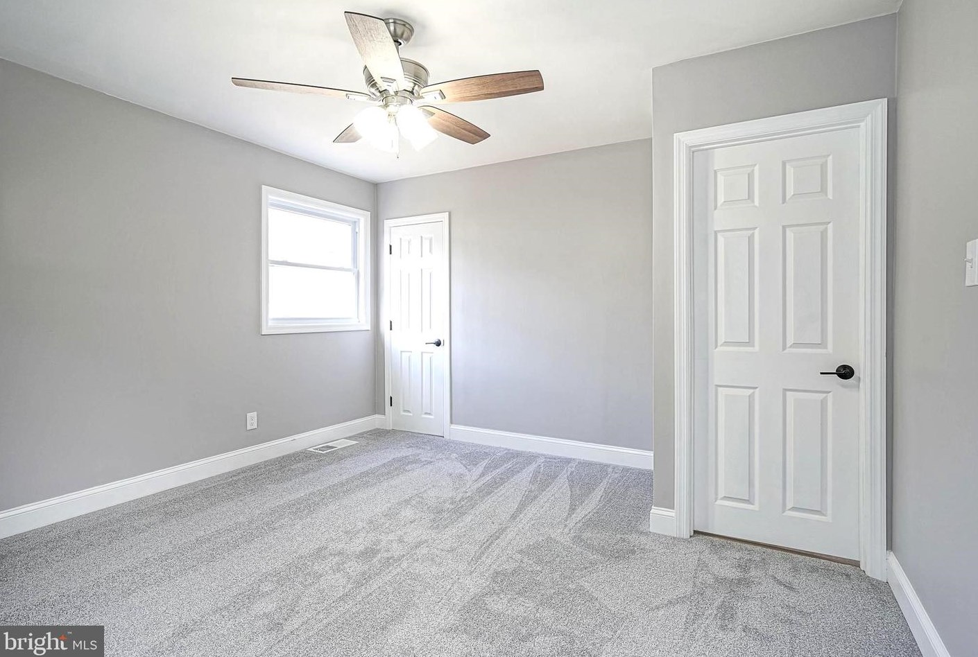 515 Morgan Ave, West Deptford NJ  08096-2819 exterior