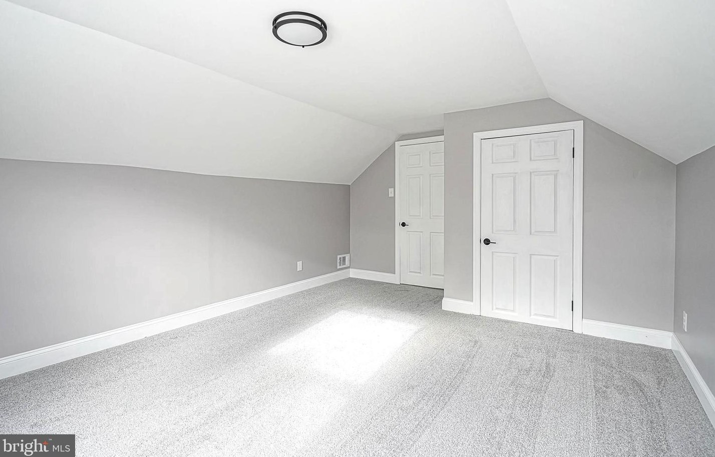 515 Morgan Ave, West Deptford NJ  08096-2819 exterior