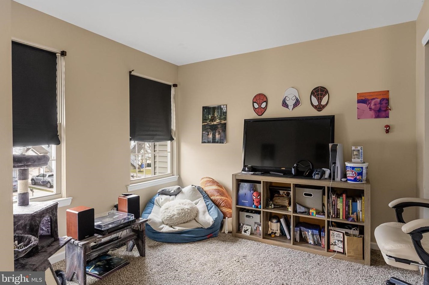 22 Woodstream Ct, West Deptford NJ  08051-2140 exterior