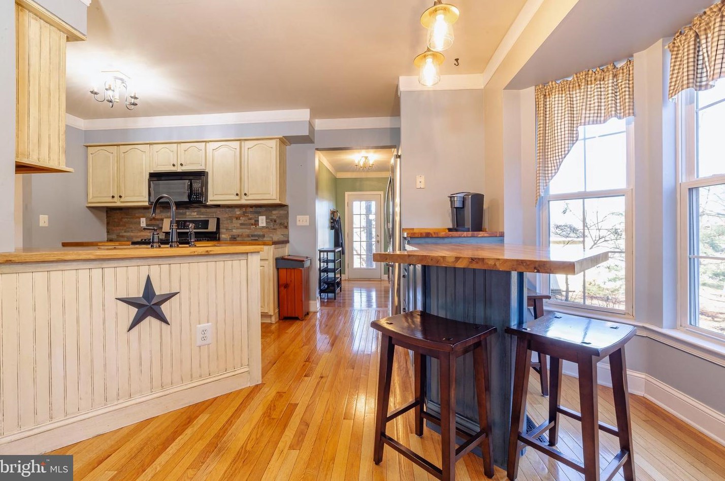11 Ambrose Ct, West Deptford NJ  08096-6130 exterior